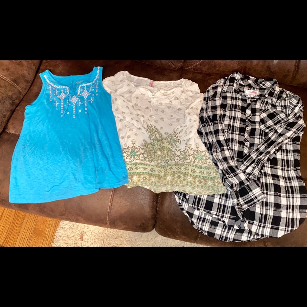 Lot of justice tops